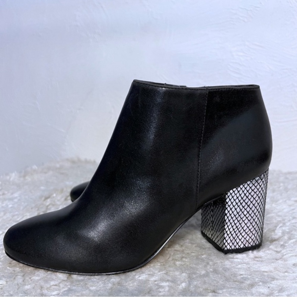 Katy Perry The Corra Vegan Ankle Booties size 9